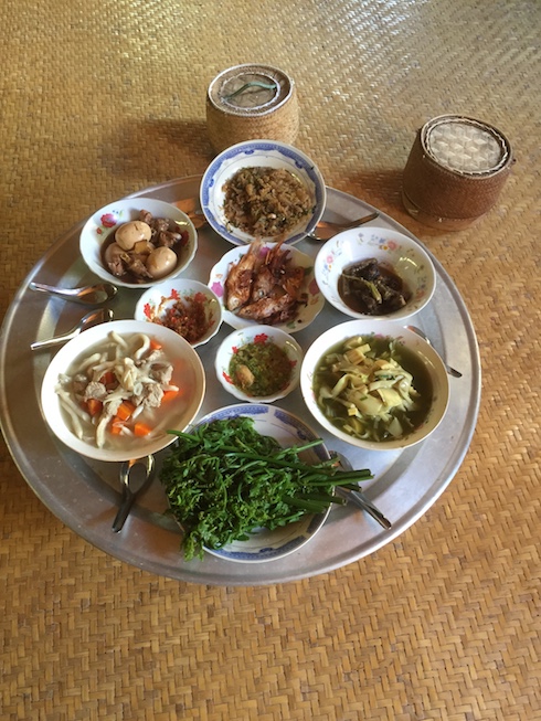 タイルー族の食事